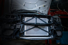 Cargar imagen en el visor de la galería, CSF 2014+ BMW M3/M4 (F8X) Front Mount Heat Exchanger w/Rock Guard