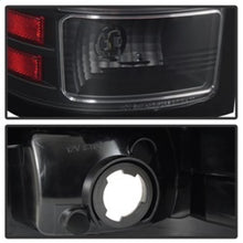 Cargar imagen en el visor de la galería, Spyder 07-13 GMC Sierra 1500 V2 Light Bar LED Tail Lights - Black (ALT-YD-GS07V2-LBLED-BK)