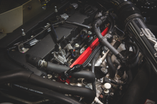Cargar imagen en el visor de la galería, AMS Performance 08-15 Mitsubishi EVO X CNC Machined Aluminum Fuel Rail w/Pulsation Dampener - Red