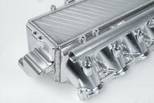Cargar imagen en el visor de la galería, CSF Toyota A90/A91 Supra/ BMW G-Series B58 Charge-Air Cooler Manifold- Machined Billet Aluminum