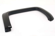 Cargar imagen en el visor de la galería, EGR 00-06 Toyota Tundra Rugged Look Fender Flares - Set (754694)