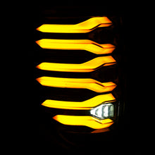 Cargar imagen en el visor de la galería, User 8