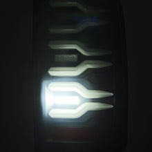 Cargar imagen en el visor de la galería, User 6