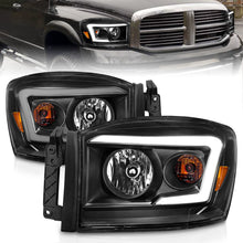Cargar imagen en el visor de la galería, ANZO 06-09 Dodge RAM 1500/2500/3500 Headlights Black Housing/Clear Lens (w/ Light Bars)