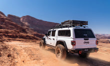 Cargar imagen en el visor de la galería, Bushwacker 2020 Jeep Gladiator Launch Edition Flat Style Flares 4pc - Black